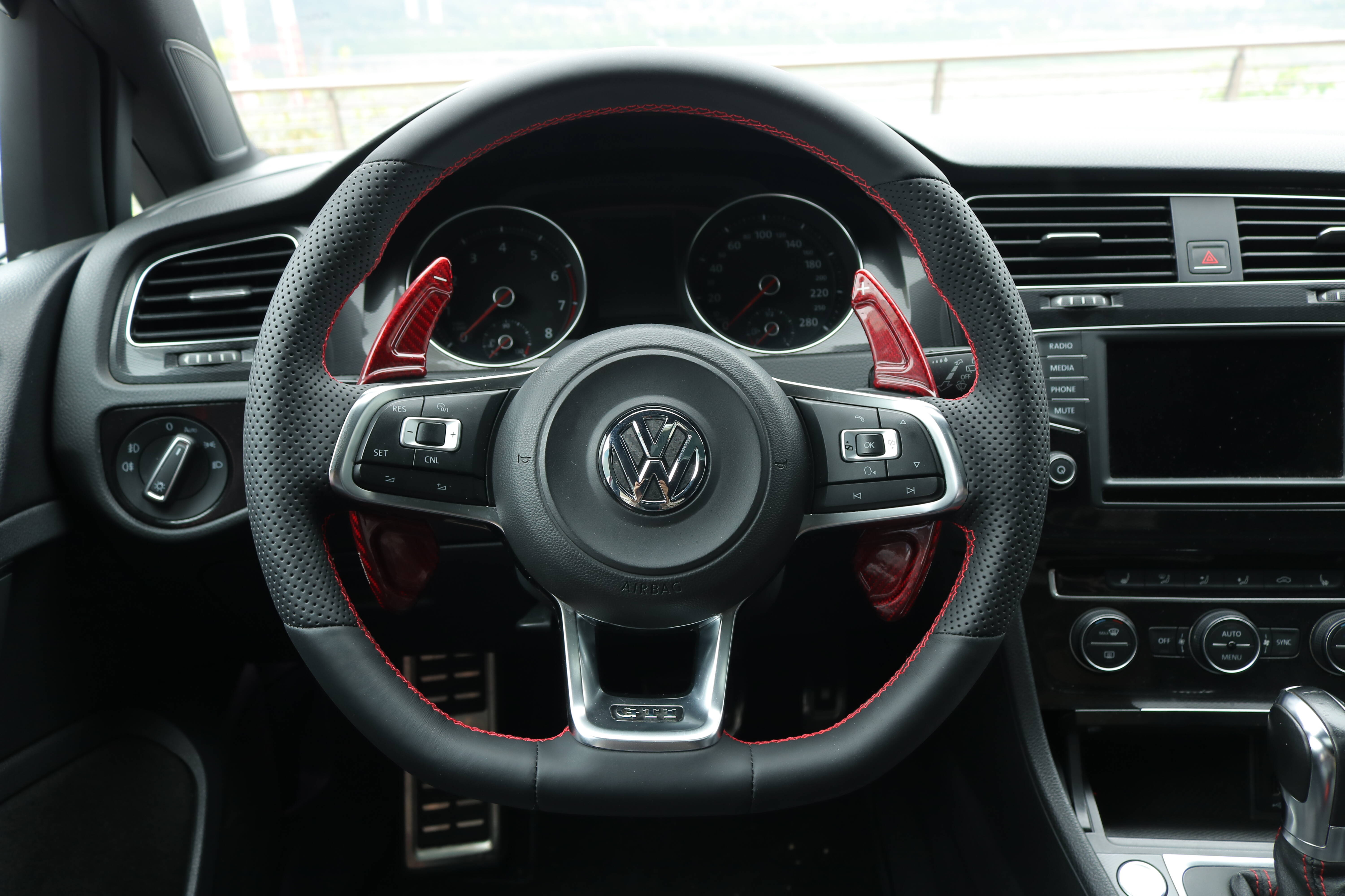 Why MEWANT is the Top Brand for Steering Wheel Covers